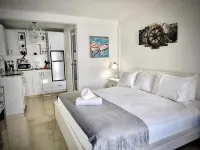 Segovia Studio Units