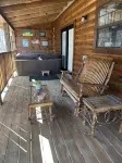 Hooked on you - Cozy 1 Bedroom Cabin - 4 ดาว