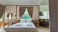 Seri Bayu Resort Hotel - Beach