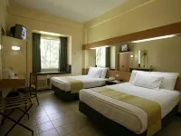 Microtel by Wyndham Tarlac Hotels in Tarlac