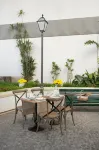 Casa Das Palmeiras Charming House - Azores 1901 - Homestays