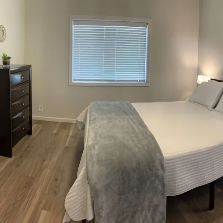 Newly Remodeled 3-BR in heart of Marion