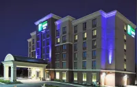 Holiday Inn Express & Suites HALIFAX AIRPORT by IHG - Kolam Renang