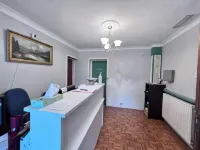 All Seasons Guest House Gatwick & Airport Parking