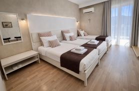 Nidimos Hotel