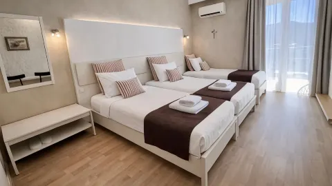 Nidimos Hotel in Delphi