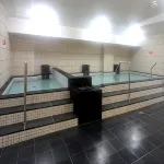 Capsule Hotel and Sauna Rifure