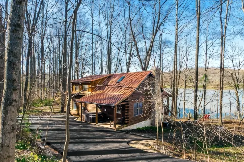 Gorgeous Hocking Hills Lake Front Cabin Right On Lake Logan - Near All The Sites - Hytter