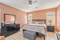 Vegas Hacienda 5B - Free Heated Pool+Spa, 15 Min to Strip - Villas