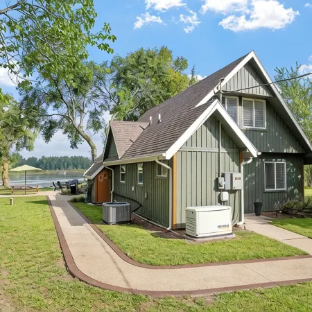 Murray Lake Waterfront Retreat w/ Dock, Patio & Fire Pit