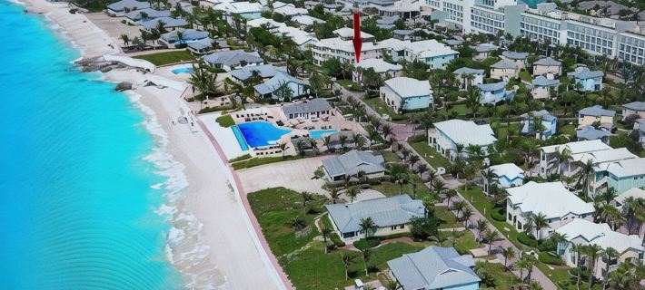 Oceanview 2 bed, 2 bath, steps away from clubhouse, beach and pool. Hotels in Bailey Town