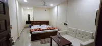 The Western Lodge - 2-Star