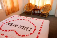 Inle Apex Hotel - 2-Star