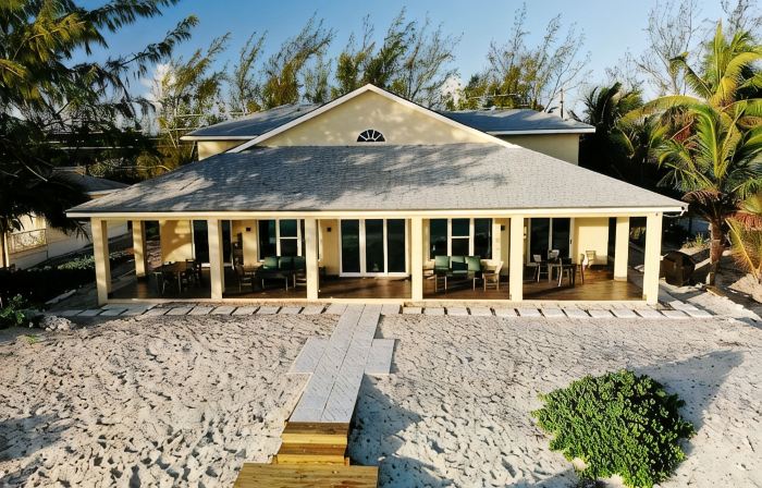 Starfish House, Great Exuma - Great for 4 couples or 2 families.