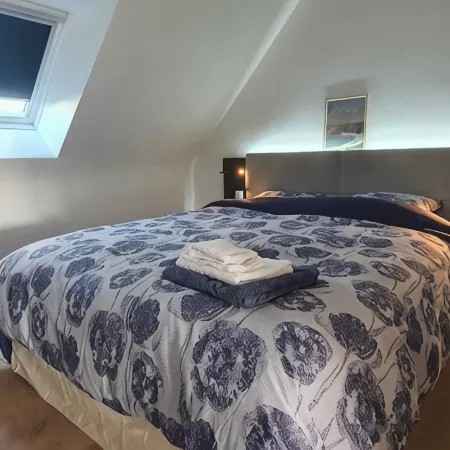 Quiet apartment with exceptional sea view on the heights of Erquy comfort + parking