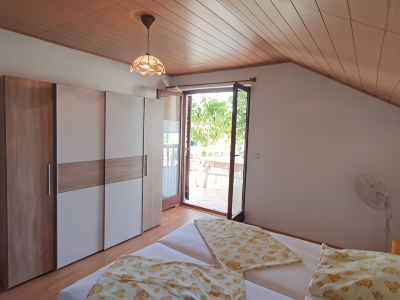 Nice, quiet, and inexpensive family apartment with proximity to sandy beach
