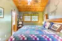 Katahdin Cabin, tranquil n rustic with inside hot tub, close to town! Romantic! - 2-Star