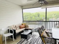 Lighthouse Retreat | 2Bed, 2 Bath | Quiet Cove | Boat Slip & Pool Access - Wifi