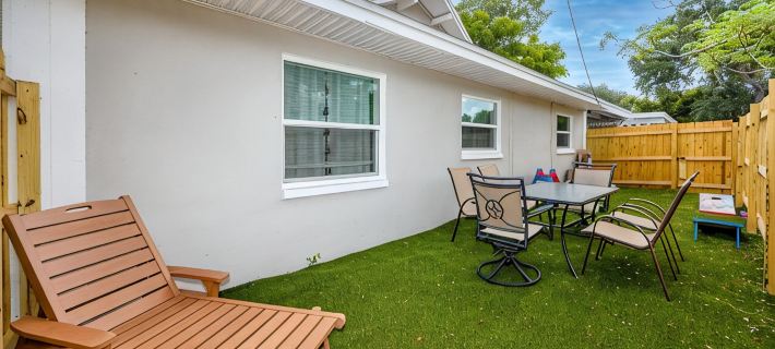 Family Ready-8Min to Beach by Car & Walk to Dwtn Hotels in Largo