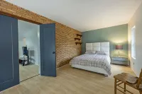 Farmhouse with pool