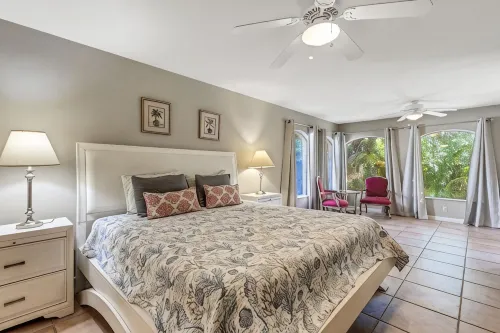2 minutes from beautiful Siesta Key mainbeach! - 3-Star