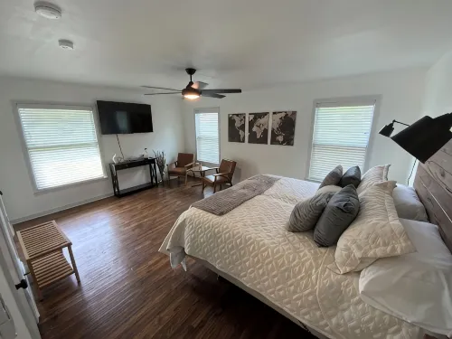 The Biggest Short-Term Rental Close to Tarleton University! 2 King Beds!