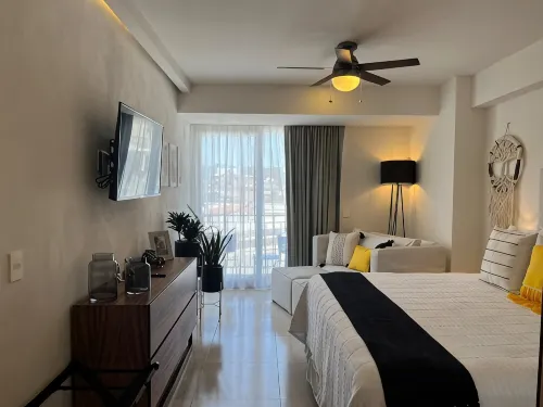 Across the street from ocean! Large unique Mexican Condo - Homestays