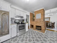 Remodeled Historical Home in Downtown Warm Springs Hoteles en Condado de Meriwether