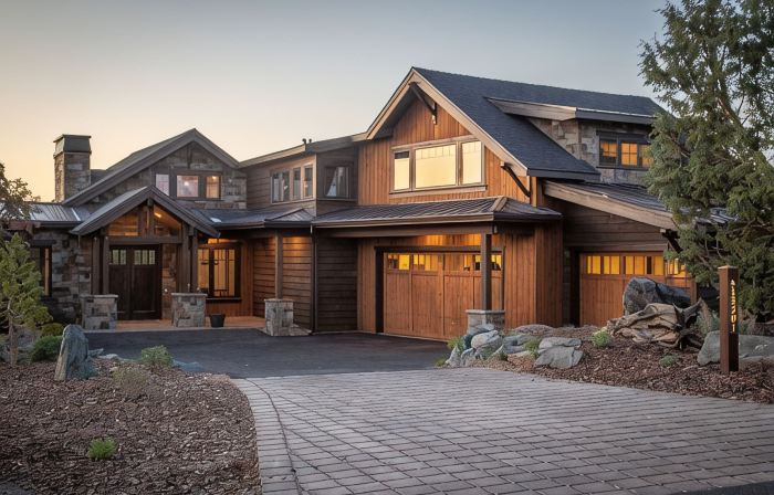 Exquisite Luxury Home with Panoramic Mountain Views & First-Class Amenities