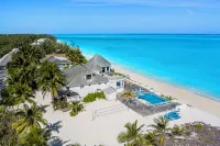 OCEANFRONT,  with spectacular infinity pool on Tar Bay.  An Exuma paradise. - Gym