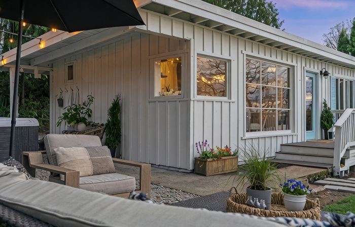 Waterview Rabbit Hill Cottage w/hot tub.