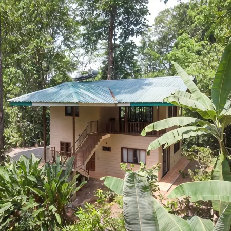 Sea Breeze II Luxury 6 BR Oceanview Estate between Dominical and Manuel Antonio