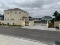 Ridgewood Court -  Townhouse Near Beach Across the Street From Grocery Store - 2つ星