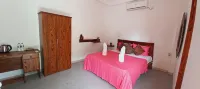 Lily Resort Udawalawe - Pools