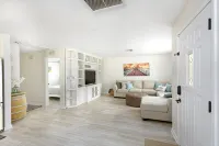 Heated Safe Family Pet Friendly Pool Home Near the Beaches Sleeps 12 Fire Pit