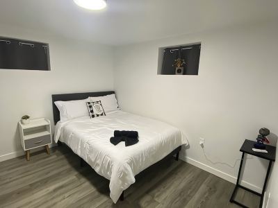 Modern 3Br Basement Near SLC Airport - Pac-Man Arcade - Pet Friendly