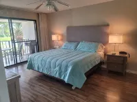 Edgewater beach/Golf resort  heated pool, hot tub, beach access 2bed/2bath - Villas