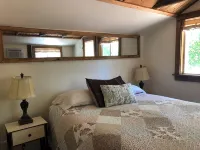 Newly Restored Vintage Cabin Near Bryce, Grand Staircase. Great Views! - Chalets