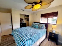 30 Seconds to Beach Path! All inclusive! Kayaks, SUP's, Bikes & so much more!!! - 4-Star