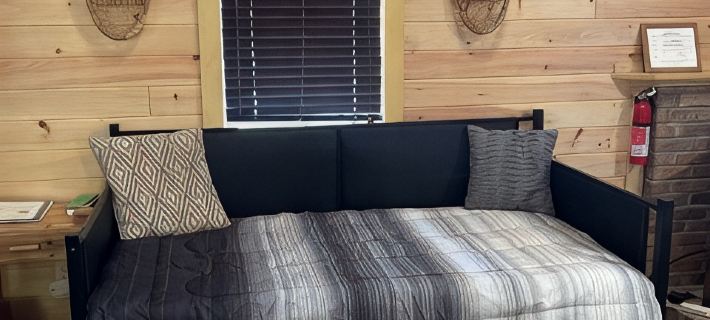 Adirondack Style Lodge - Minutes from Keuka Lake, Wineries. Very Private. Hotels in Yates County