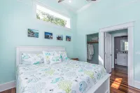 Adorable Guest House walking distance to Historic St. Augustine! - Bungalows