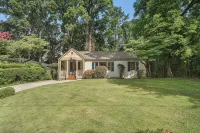 3BR Cozy Home <1 mile away from CHOA with Pets allowed and large deck - Boutique