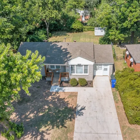 Spacious 4Br/2BA Home - Closest Stay to OU Stadium & Campus