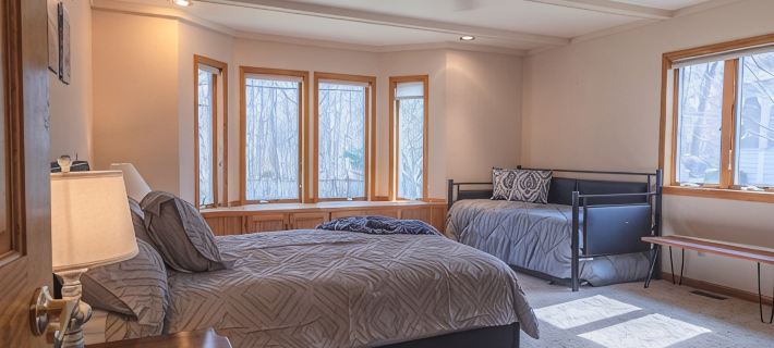 Spacious Custom Caseville home Steps 2 Beach/Woods Hotels in Huron County