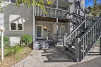 Deerfield Lakefront Condo/Boat Slip Included! - 4-stjärniga