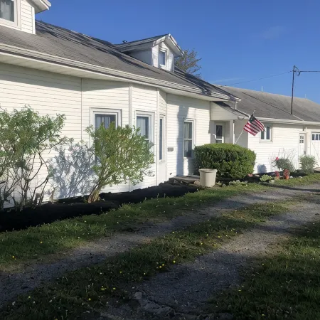 Newly Renovated Farmhouse Finger Lakes