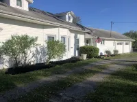 Newly Renovated Farmhouse Finger Lakes - Wi-Fi