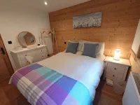 Fabulous 2 Bedroom Ski In / Out Apartment with West facing balcony - Wifi