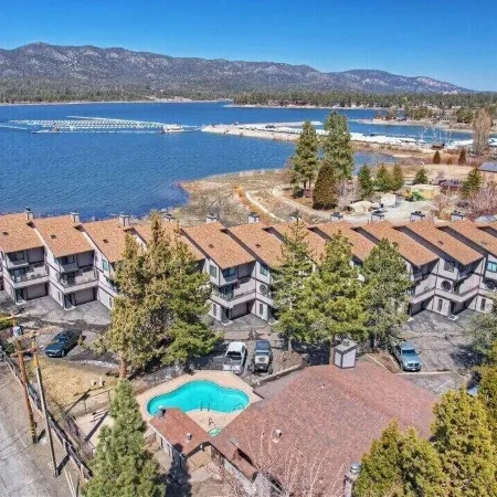Lakehouse Retreat