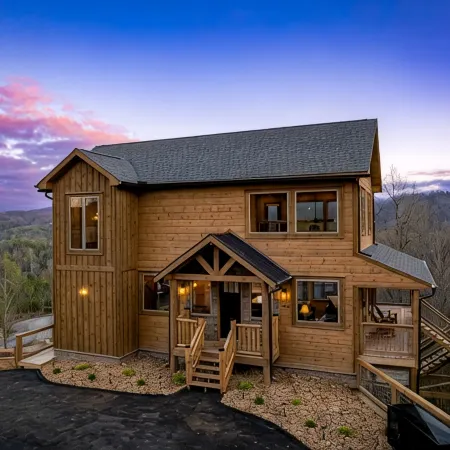 Lagniappe  Lookout , Smoky Mountain View  Private Indoor Pool Hot Tub